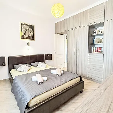 Appartamento Mirjana-1 By Interhome *